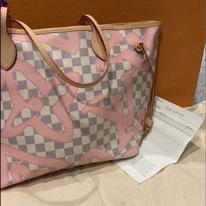 ❌Sold❌Like New 🌸 Louis Vuitton Tahitienne 🌸